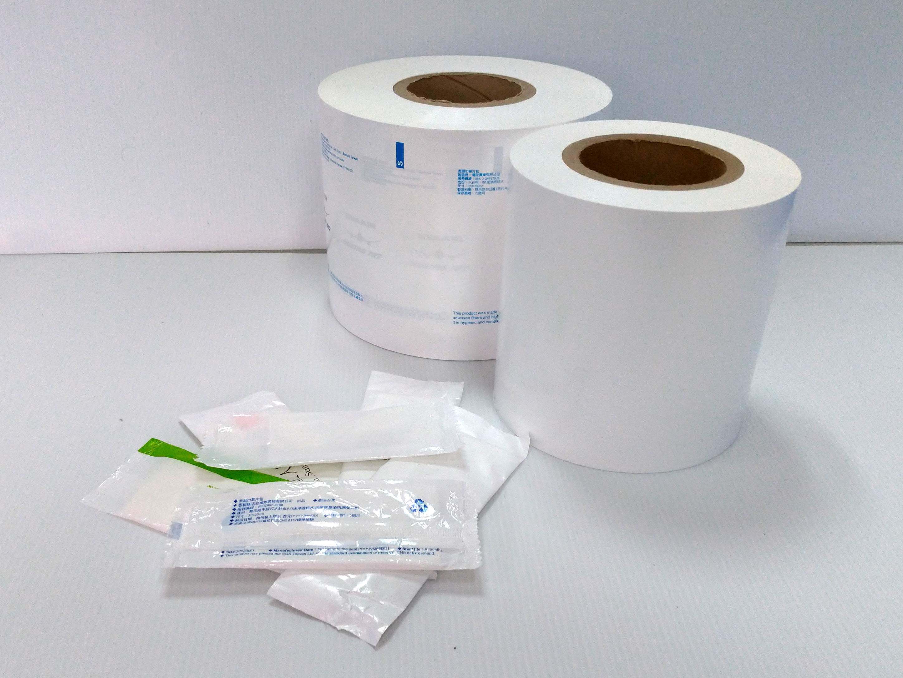 Single-Piece Wet Wipe Packaging Roll